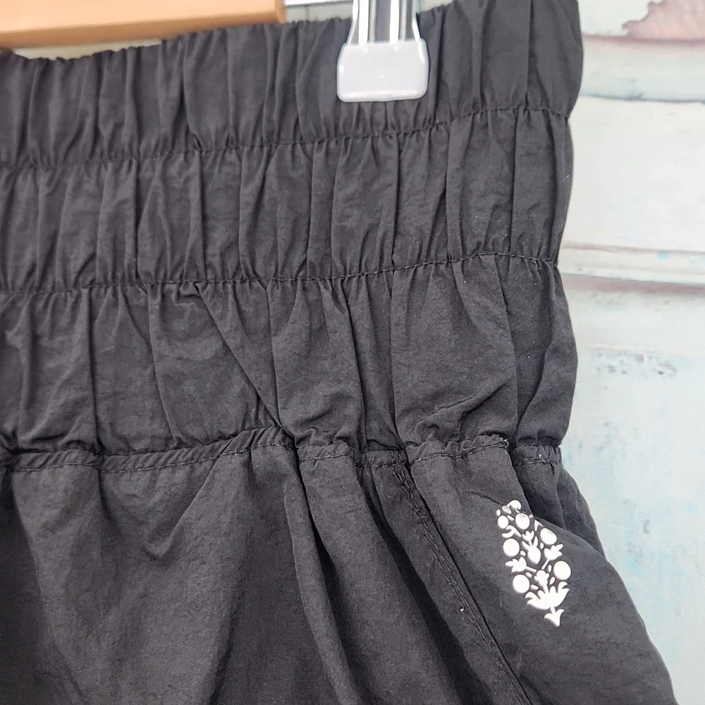 Free People Movement The Way Home‎ Smocked High Rise Shorts Black